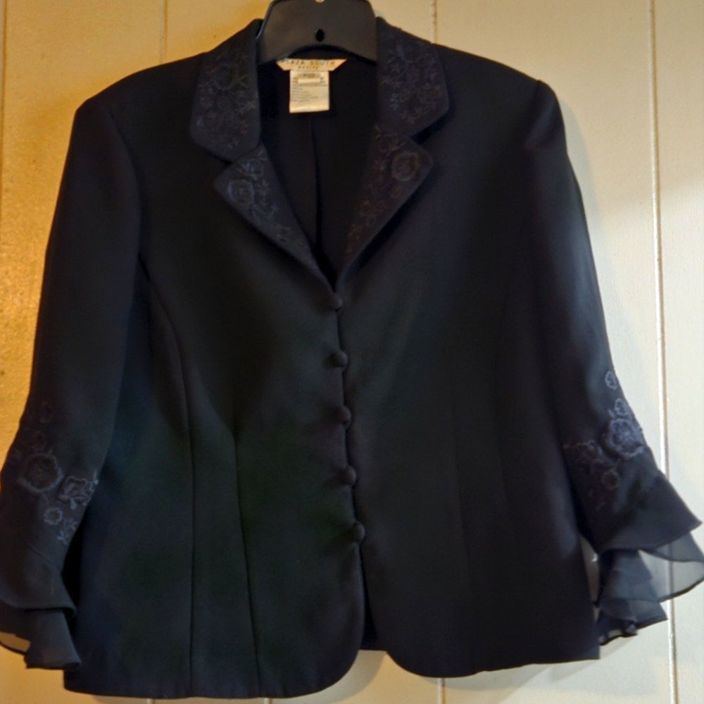 Plaza South Black Embroidered Blazer - Size 12P